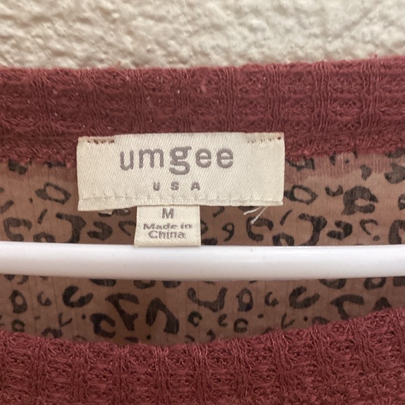 Umgee sweater size M - Picture 7 of 8